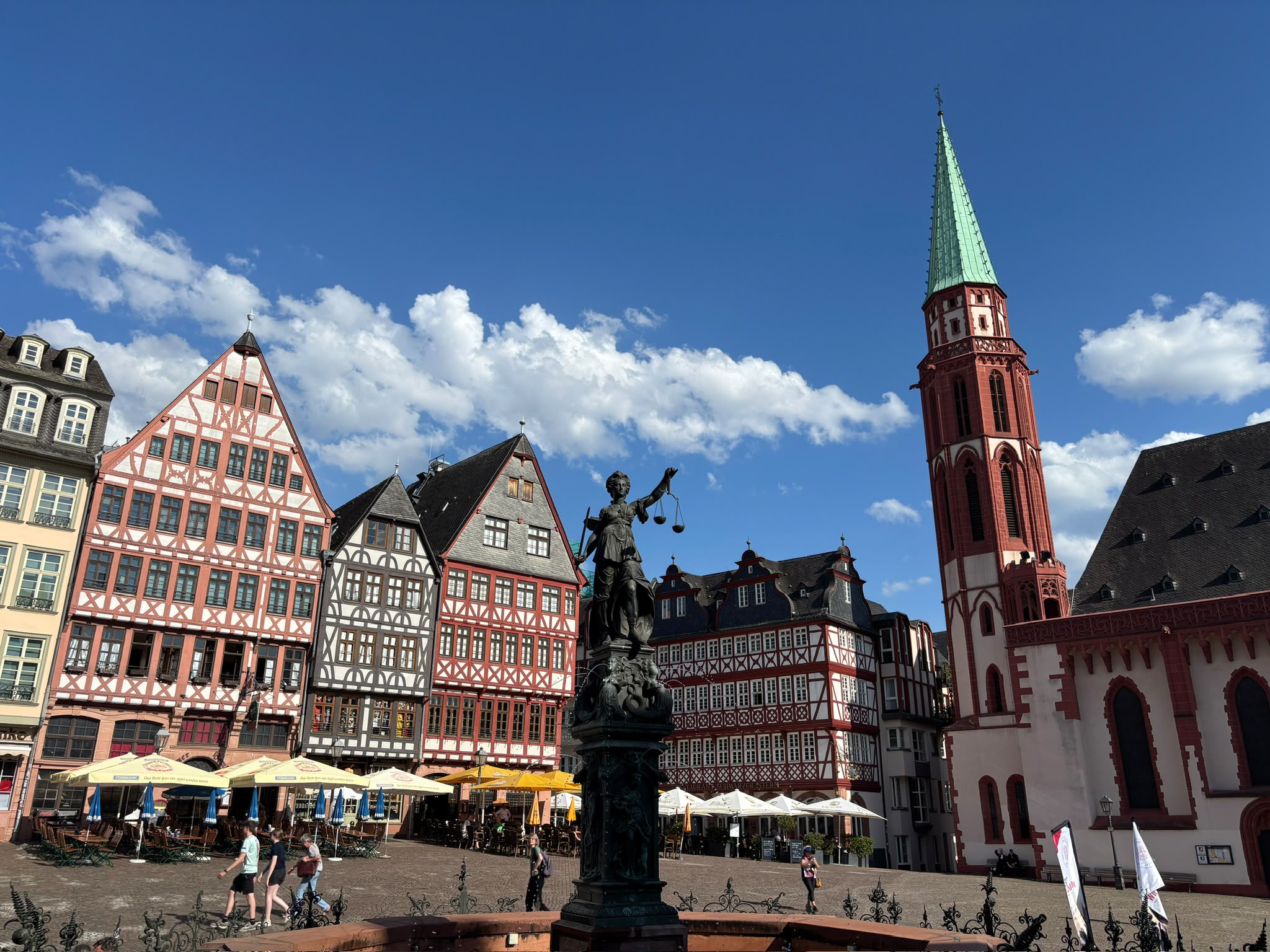 Frankfurts Römer & Neue Altstadt
